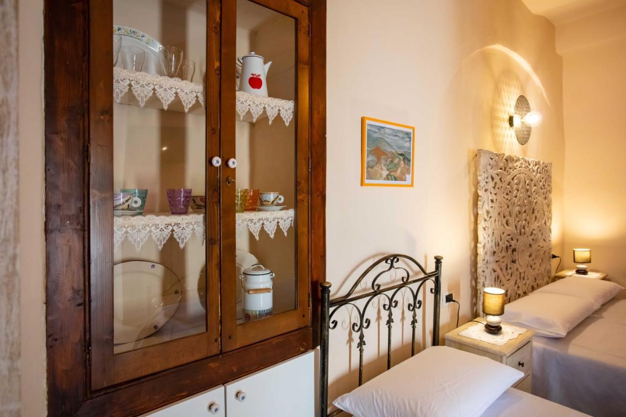 Il Paesaggio Lunare Aliano ภายนอก รูปภาพ