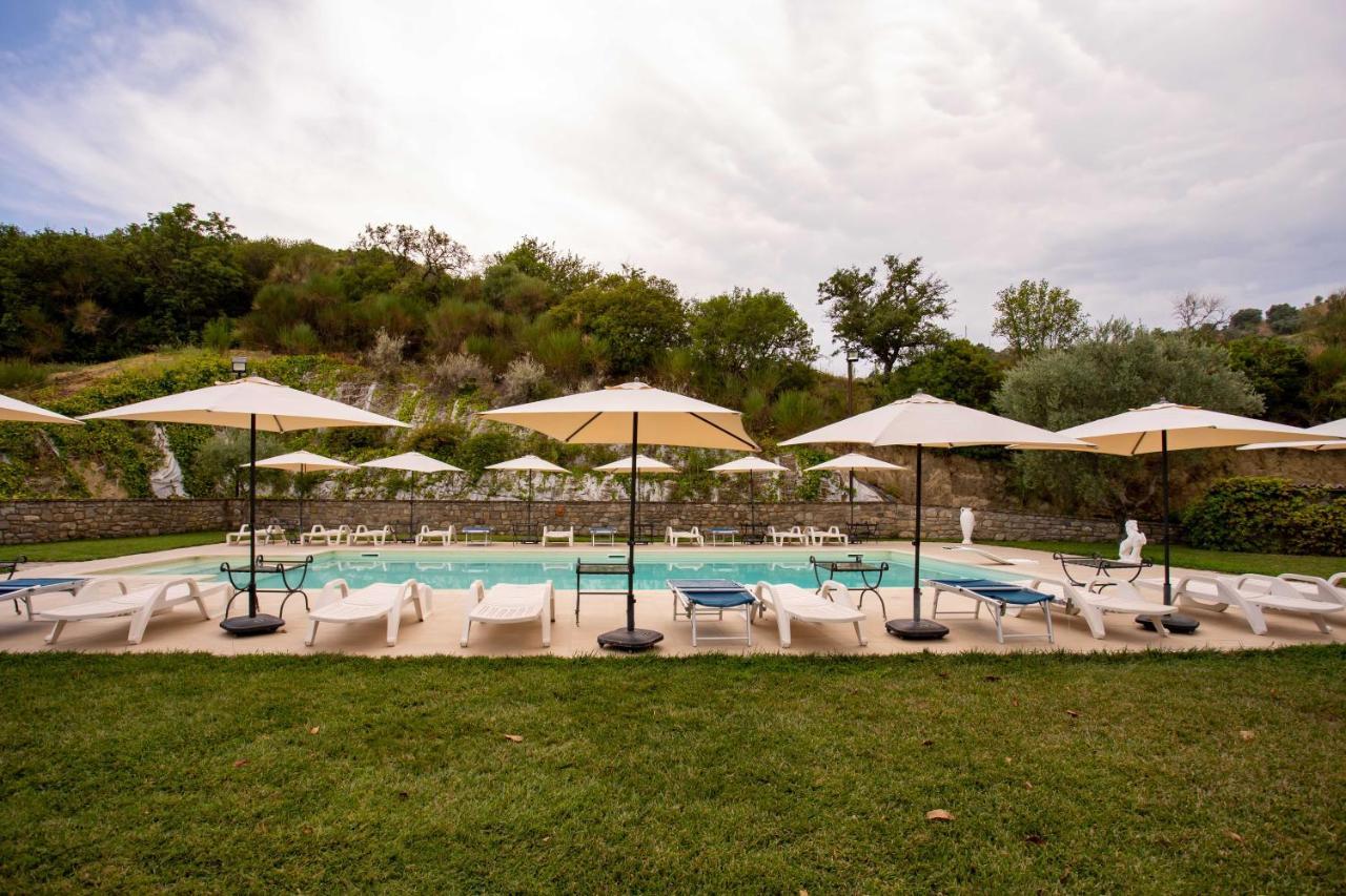 Il Paesaggio Lunare Aliano ภายนอก รูปภาพ